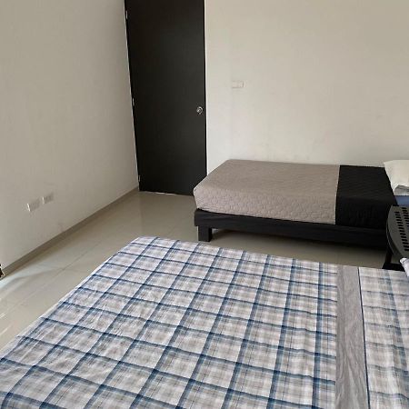 Casa Grande Y Comoda Cerca De Zona Industrial San Luis Potosí Екстериор снимка