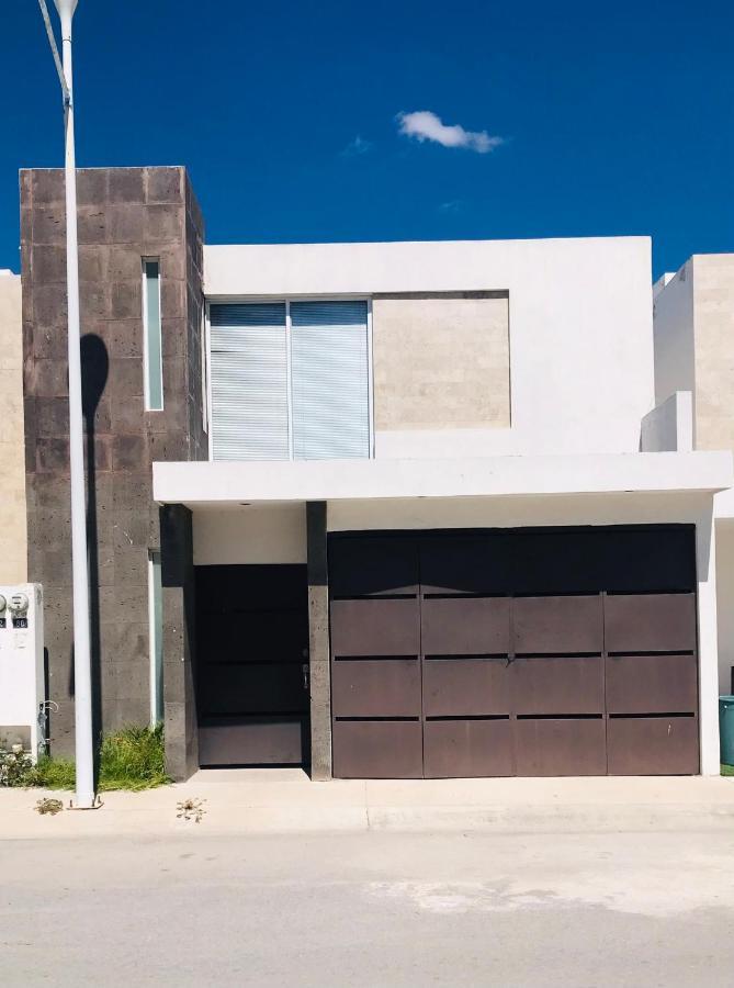 Casa Grande Y Comoda Cerca De Zona Industrial San Luis Potosí Екстериор снимка